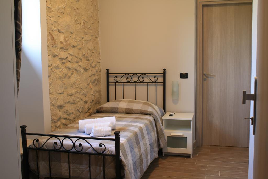 Tenuta Lanza Il Mulino Acquaviva Platani Экстерьер фото